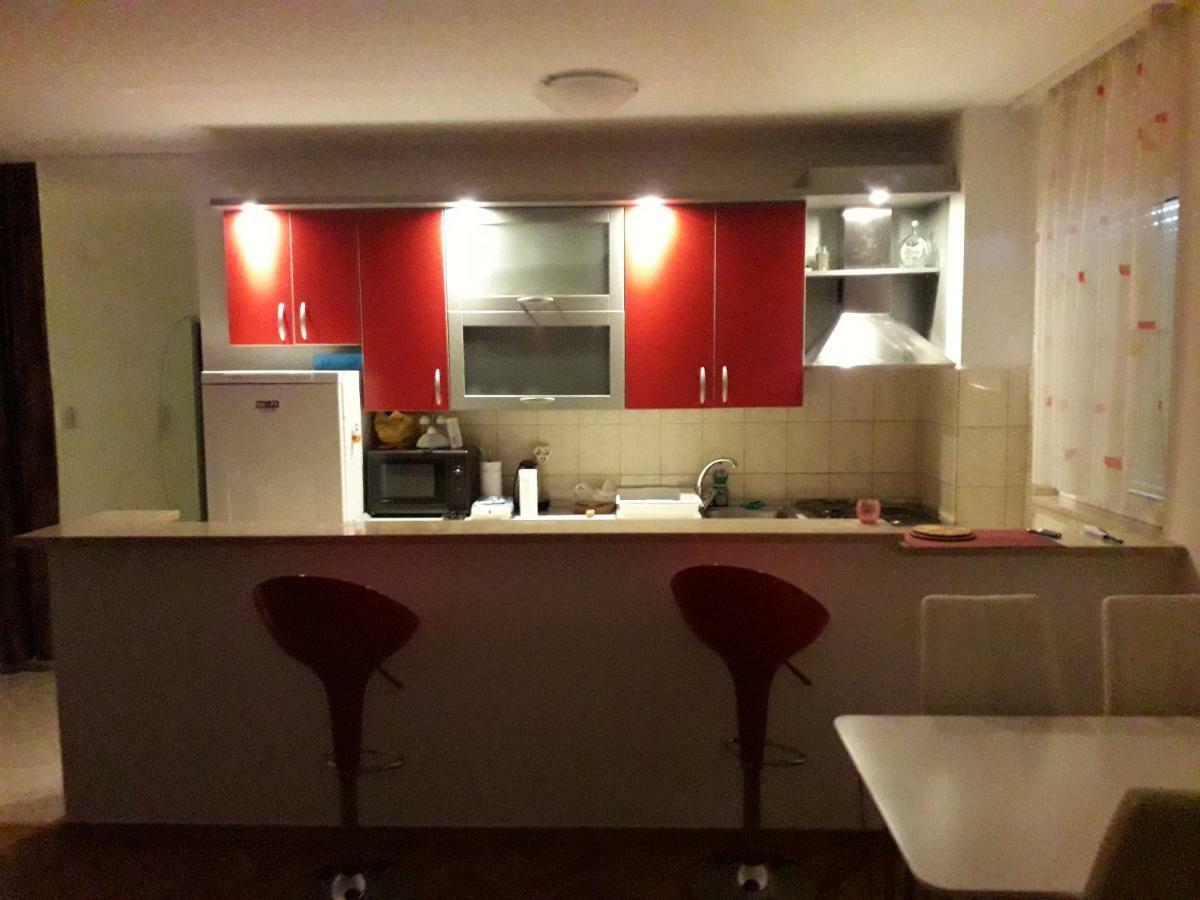 Apartman Baška Voda Buitenkant foto